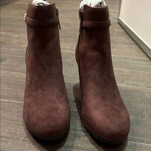 Elegant Brown Ankle Boots